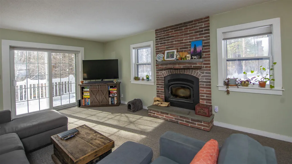 76 Bayley Way Hartford VT 05059