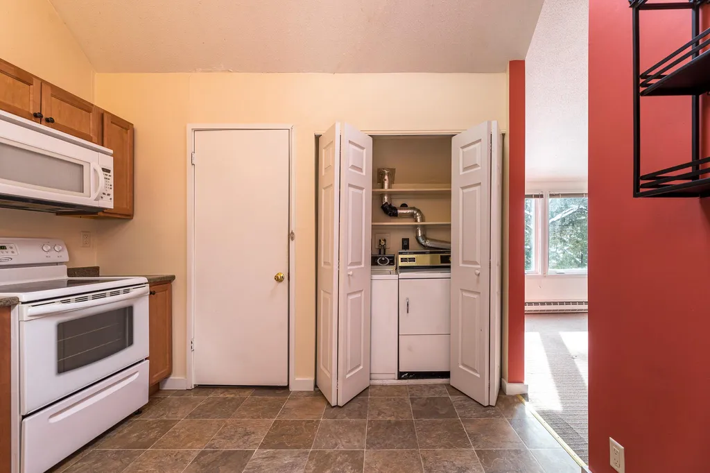 309 Brook Hollow Hanover NH 03755
