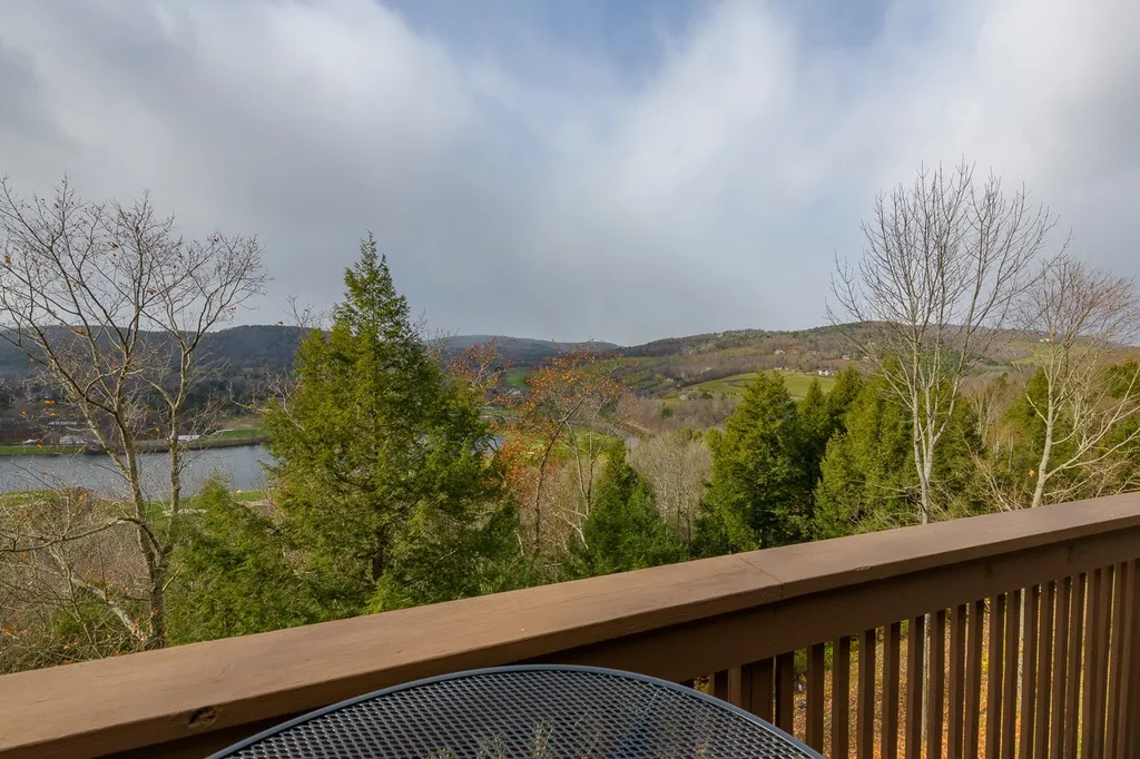 443 Alden Partridge Road Hartford VT 05059