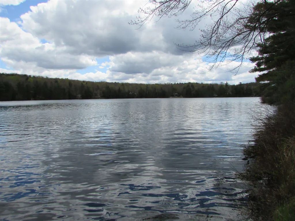 28 Blueberry Woods Drive Canaan NH 03741