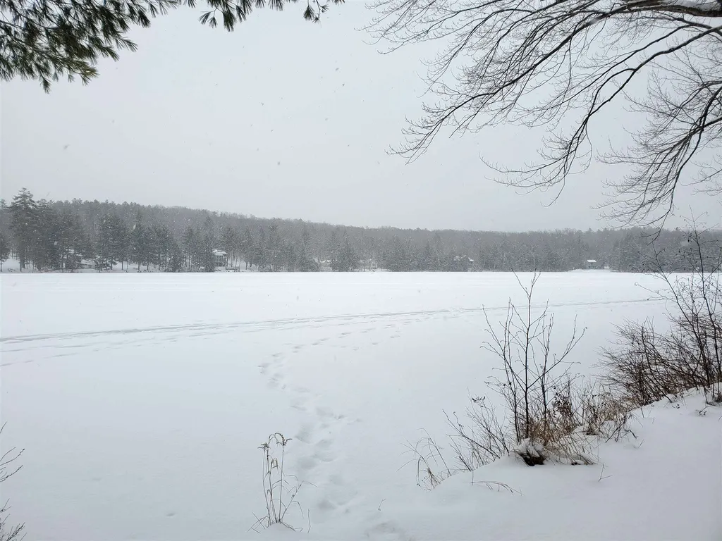 28 Blueberry Woods Drive Canaan NH 03741