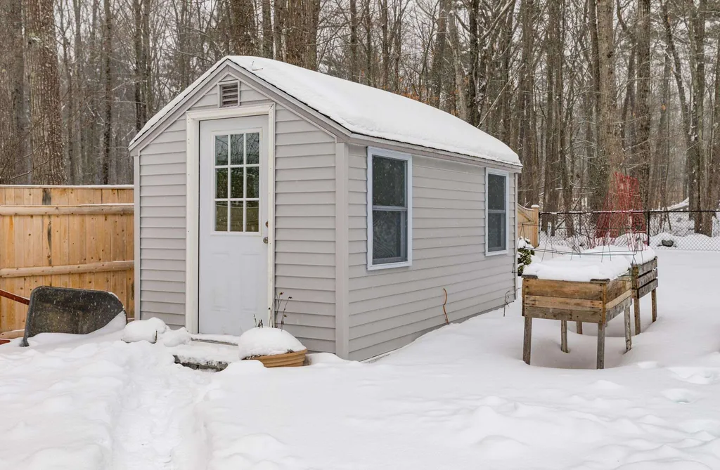 40 Donica Road York ME 03909