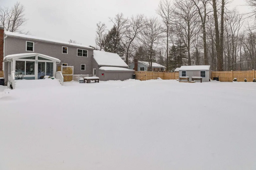 40 Donica Road York ME 03909
