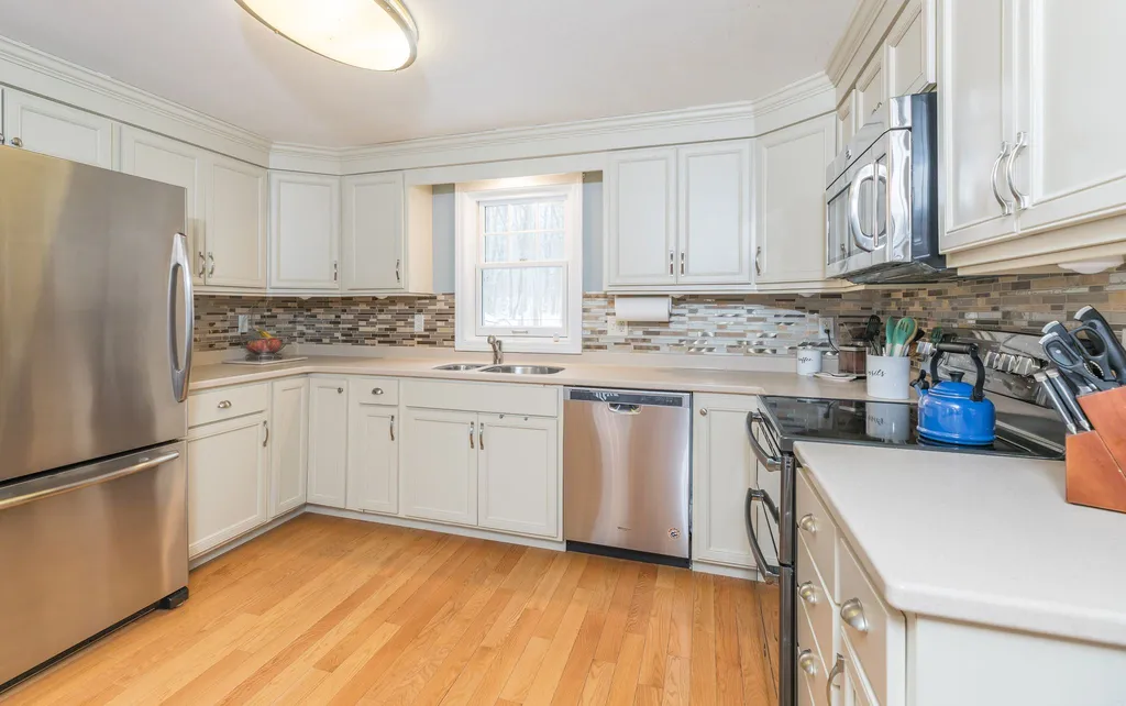 40 Donica Road York ME 03909