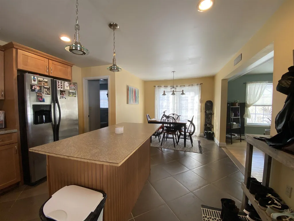 32 Pleasant Street Meredith NH 03253