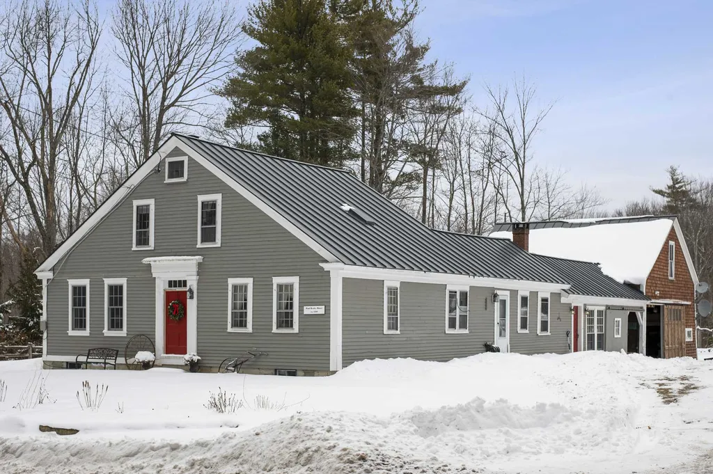 225 Mansion Road Dunbarton NH 03046