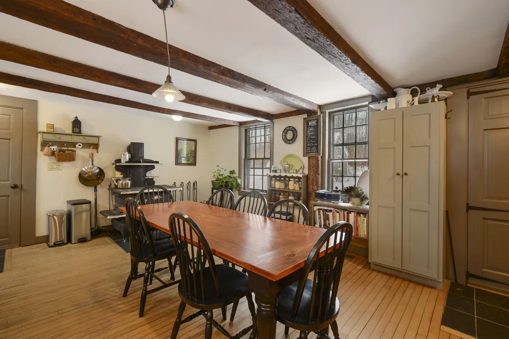 225 Mansion Road Dunbarton NH 03046