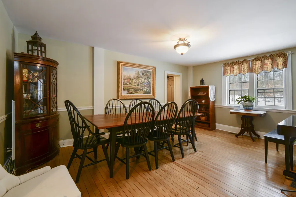 225 Mansion Road Dunbarton NH 03046