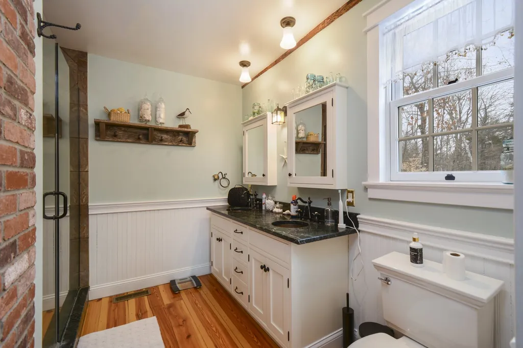 225 Mansion Road Dunbarton NH 03046
