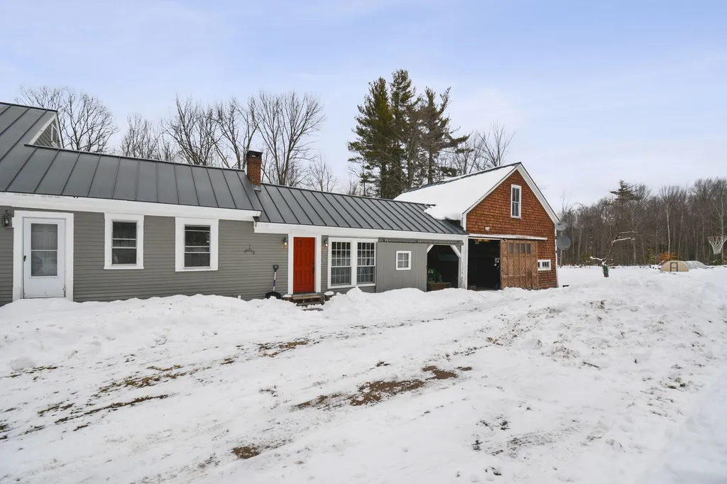 225 Mansion Road Dunbarton NH 03046