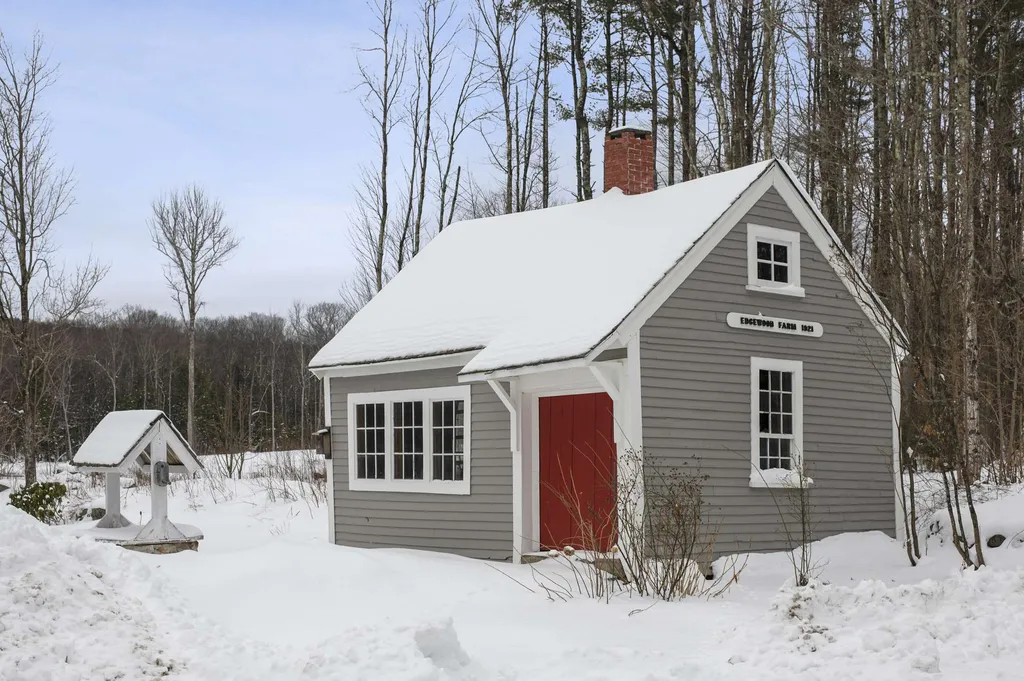 225 Mansion Road Dunbarton NH 03046