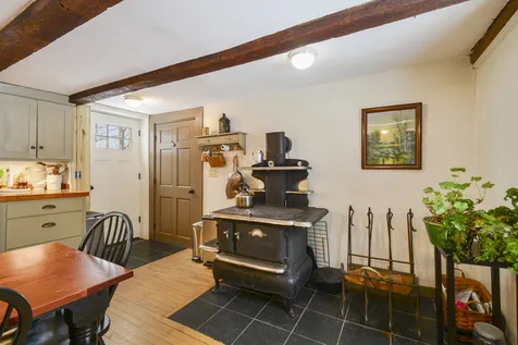 225 Mansion Road Dunbarton NH 03046