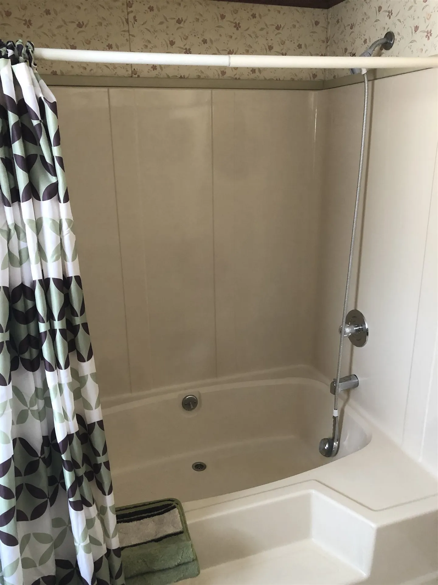 19 Rachael Place Claremont NH 03743