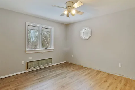 696 Belknap Mountain Road Gilford NH 03249