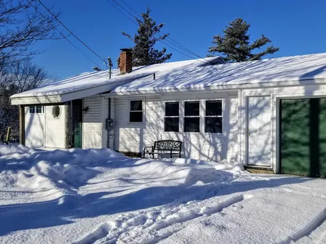 2 Pond Road Derry NH 03038