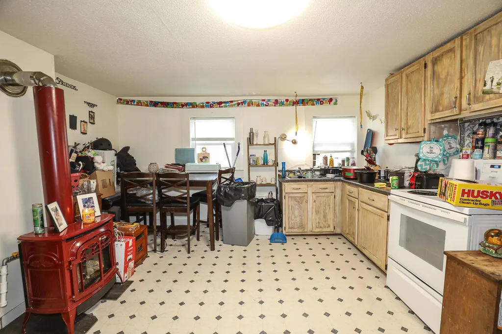 12 Briggs Street Claremont NH 03743