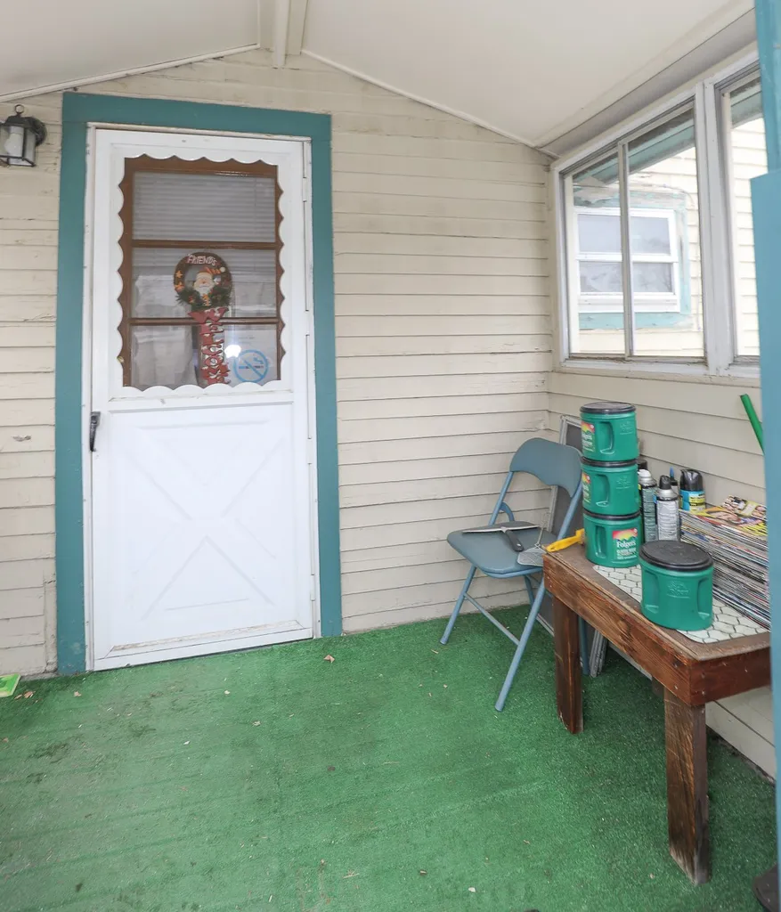 12 Briggs Street Claremont NH 03743