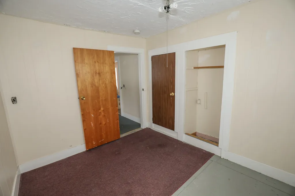 12 Briggs Street Claremont NH 03743