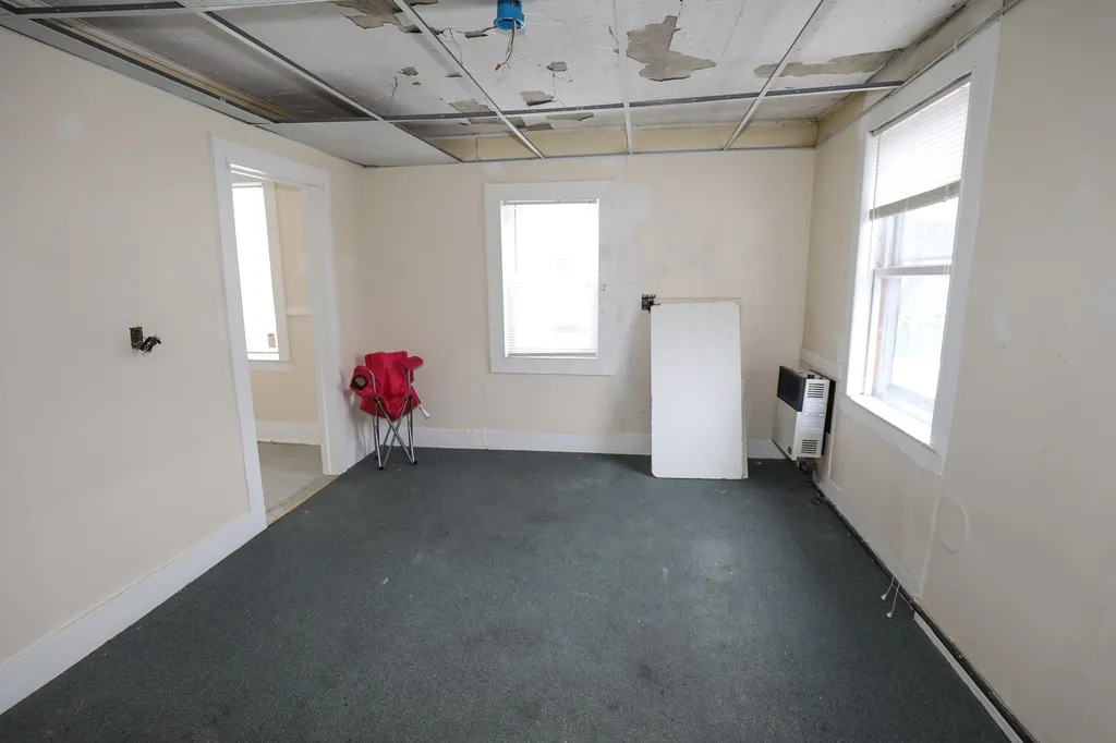 12 Briggs Street Claremont NH 03743