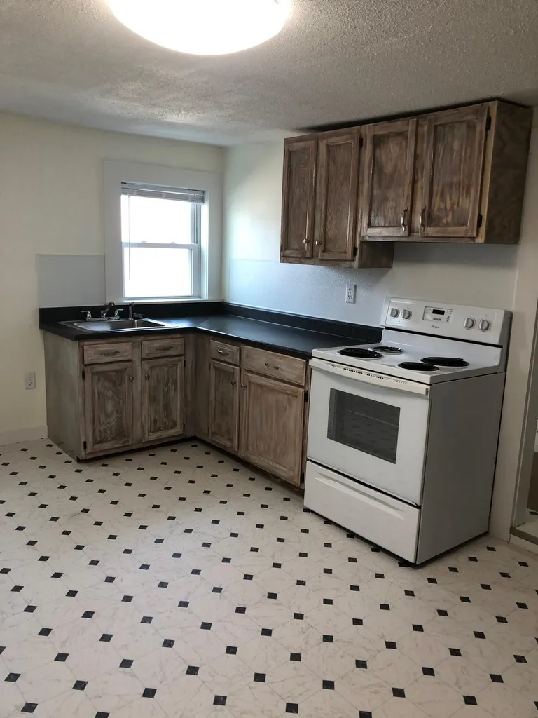 12 Briggs Street Claremont NH 03743