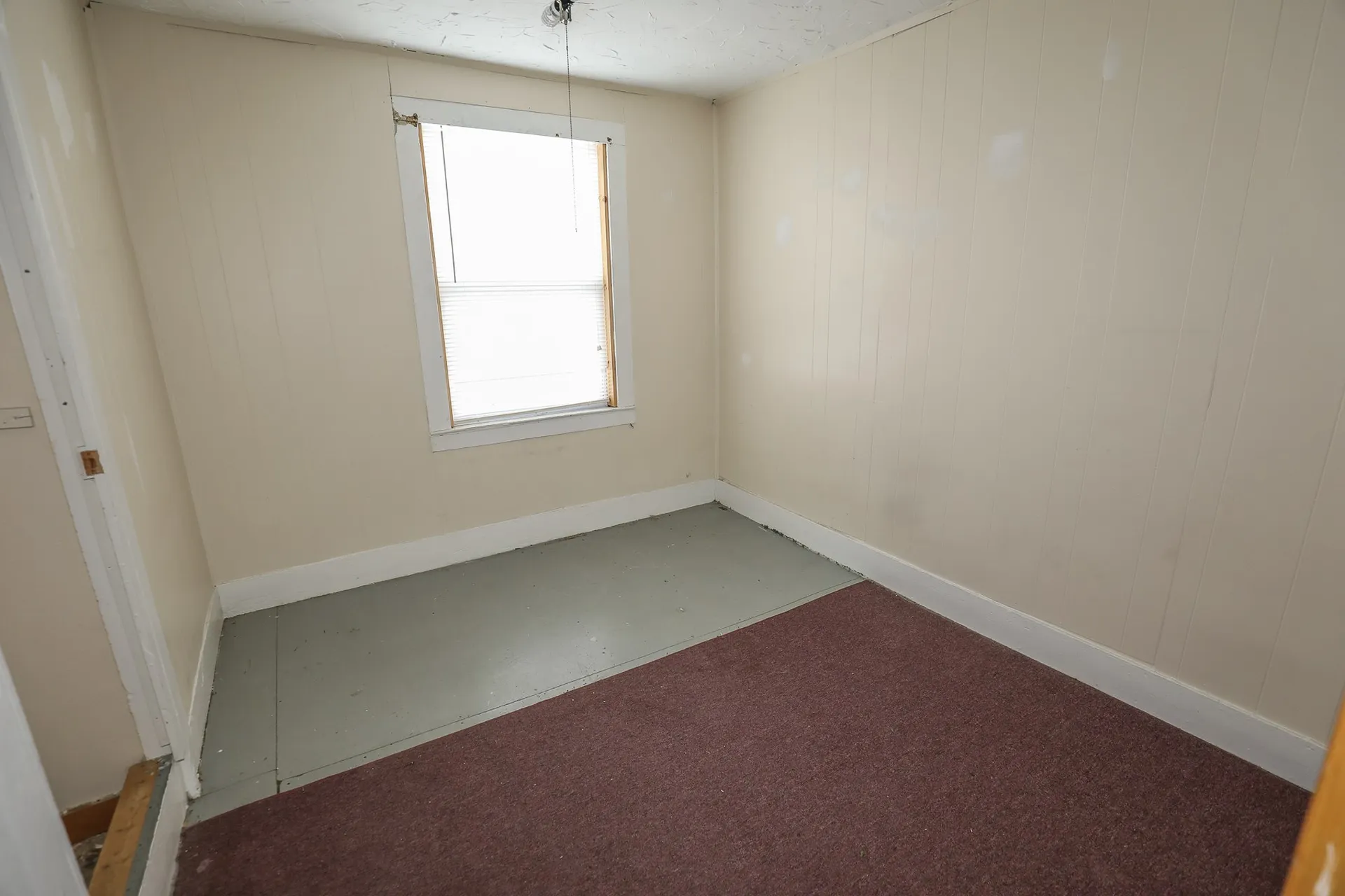 12 Briggs Street Claremont NH 03743