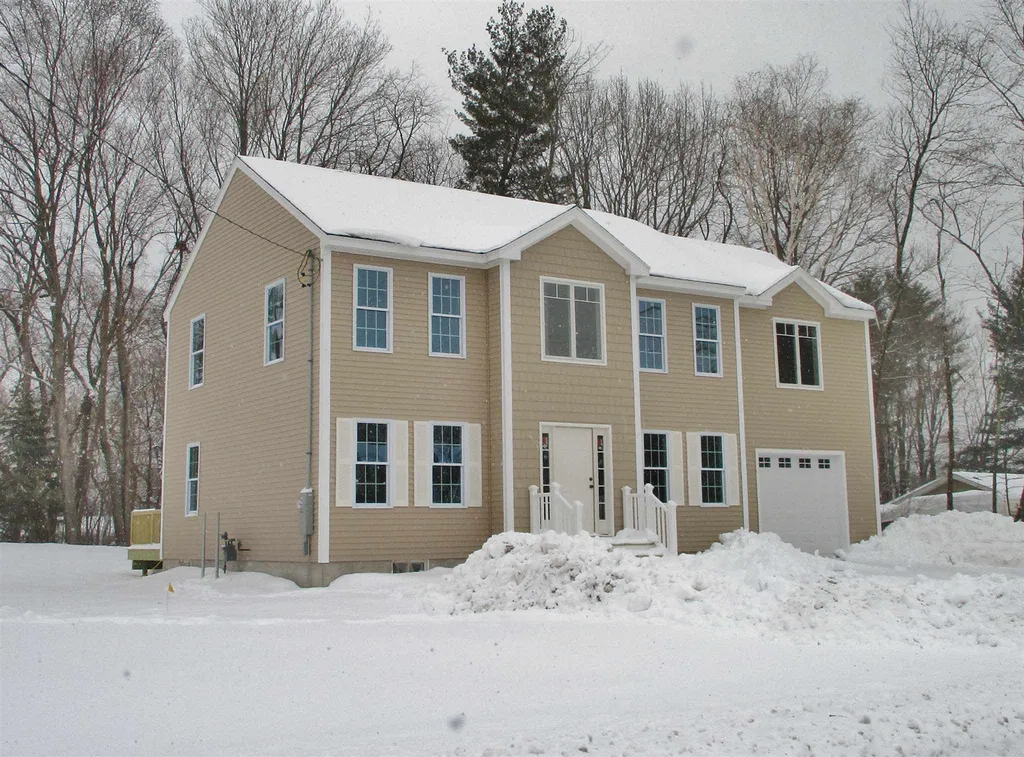 7 True Road Seabrook NH 03874