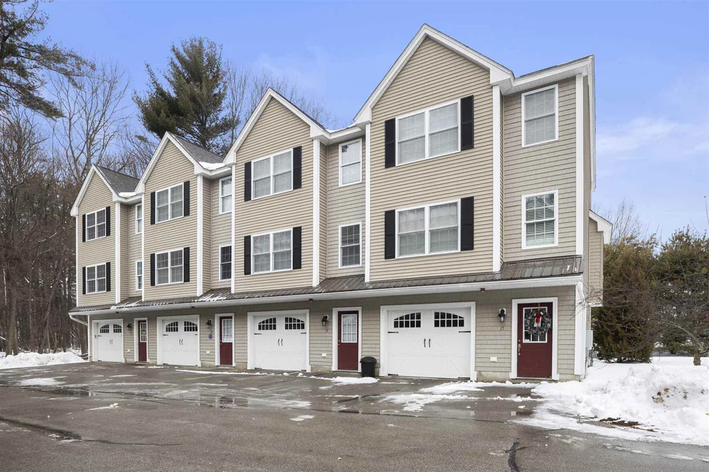 21 Townsend Drive Dover NH 03820