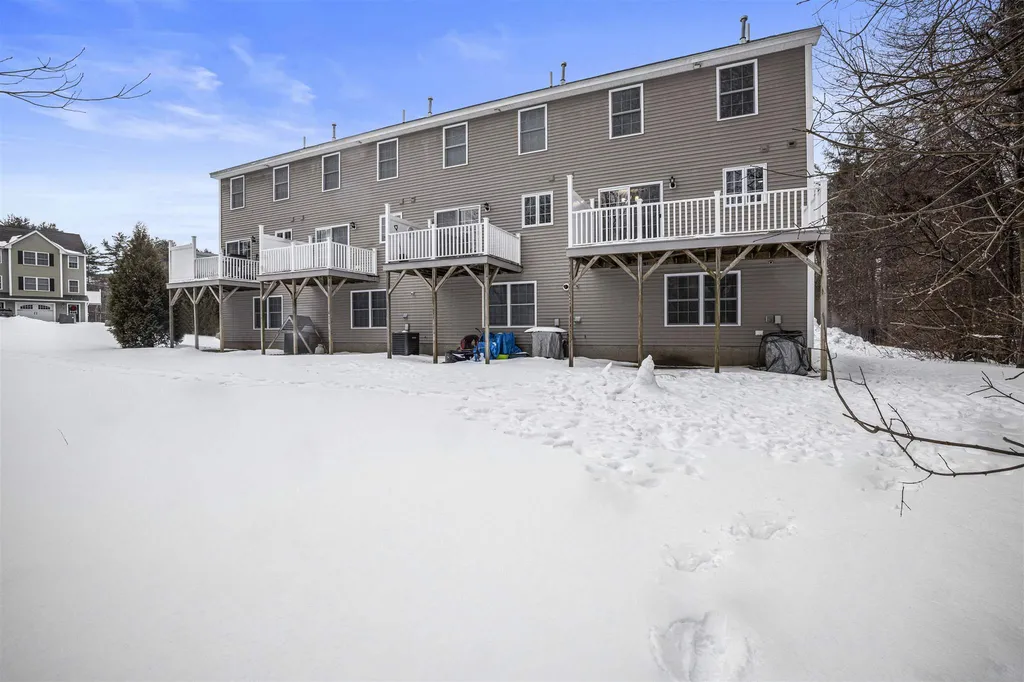 21 Townsend Drive Dover NH 03820