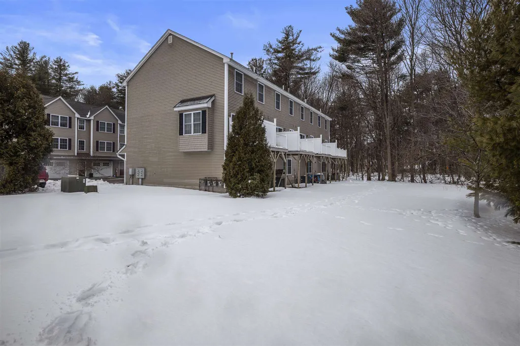 21 Townsend Drive Dover NH 03820