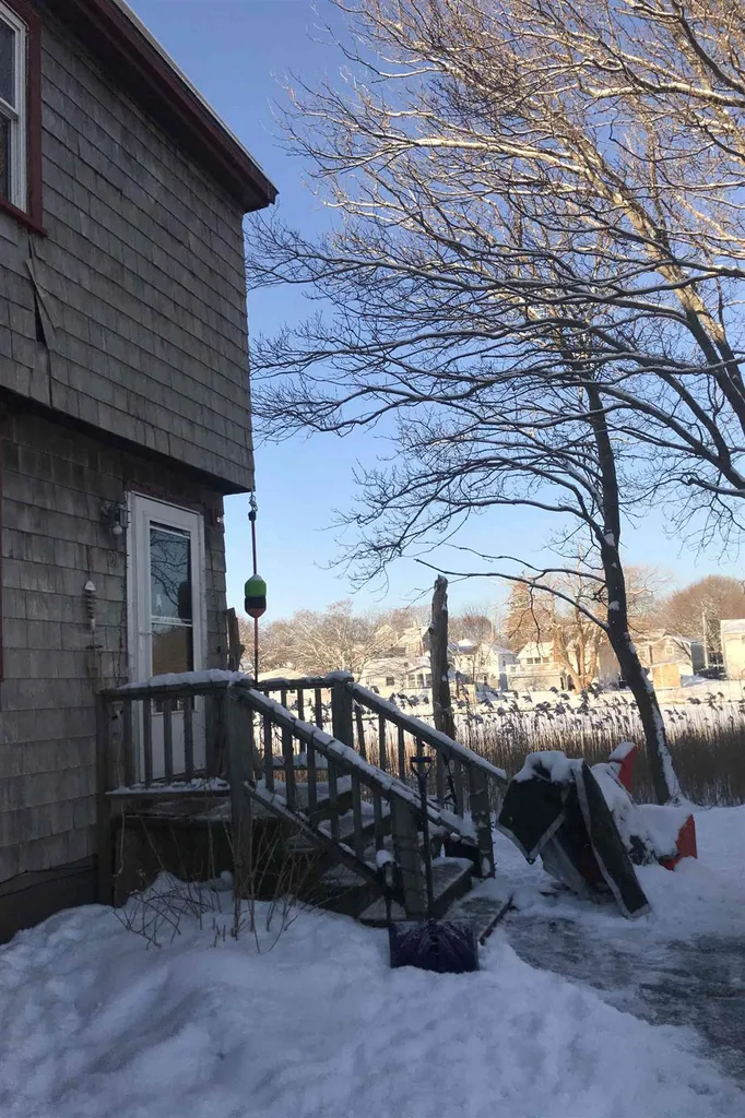 20 Gill Street Hampton NH 03842