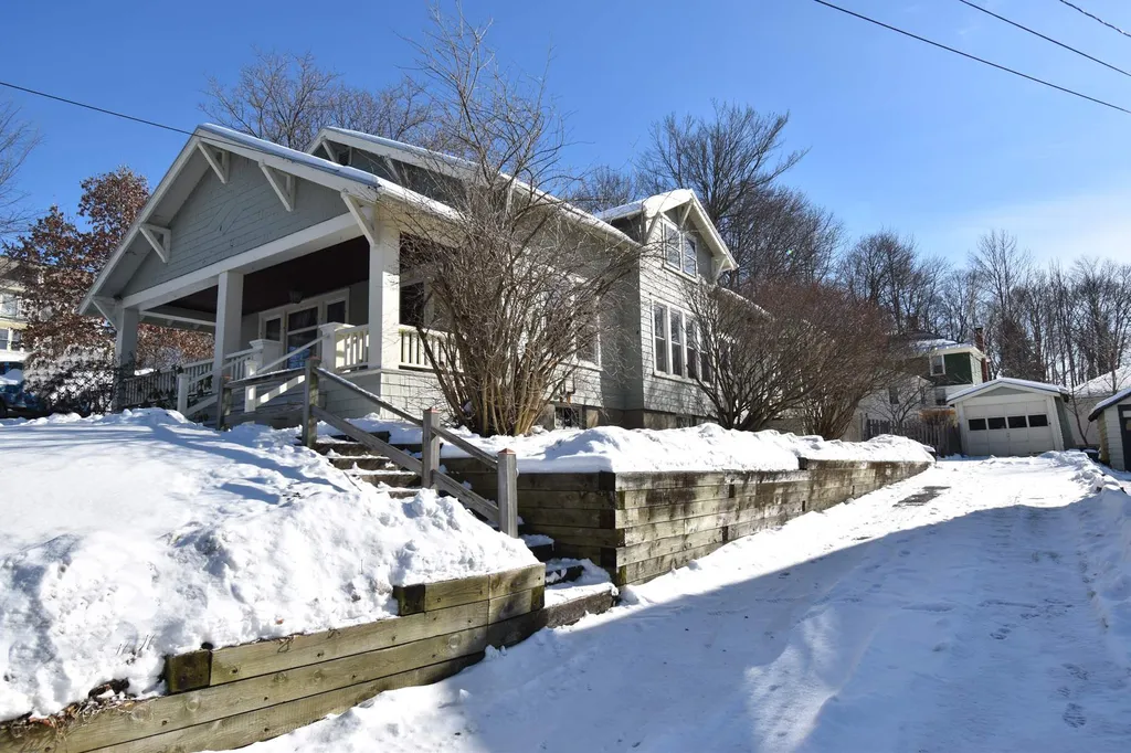 22 Burnham Avenue Rutland City VT 05701
