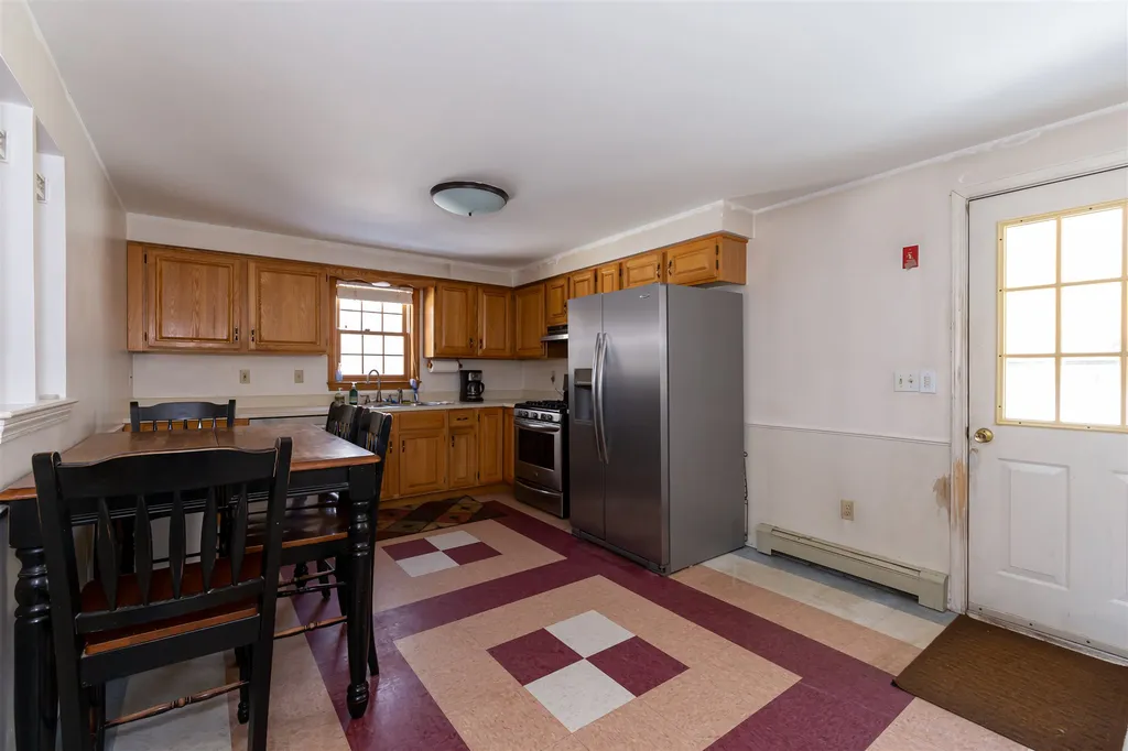 610 Main Street Fremont NH 03044