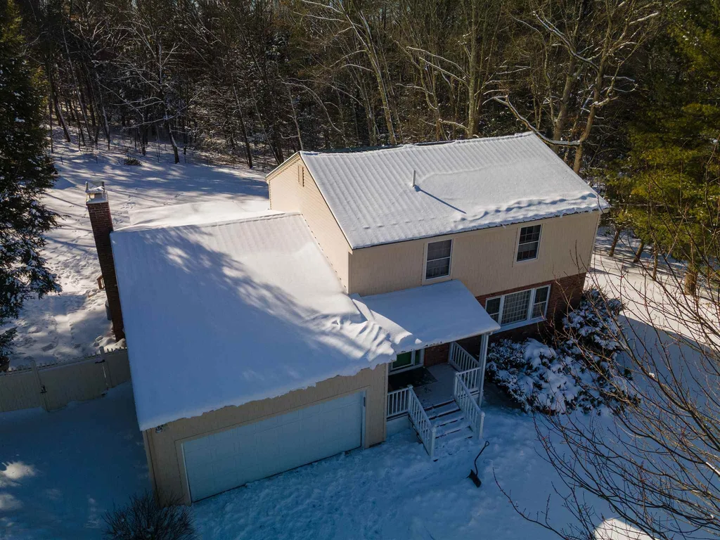 23 Raeder Drive Stratham NH 03885