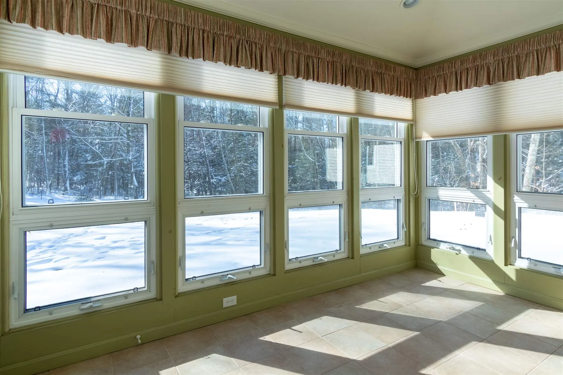 23 Raeder Drive Stratham NH 03885