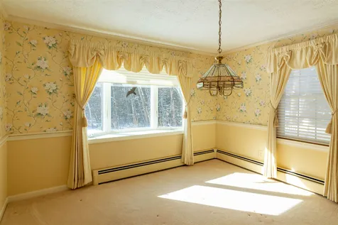 23 Raeder Drive Stratham NH 03885