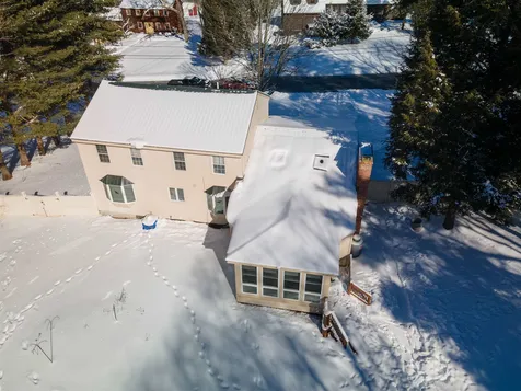 23 Raeder Drive Stratham NH 03885