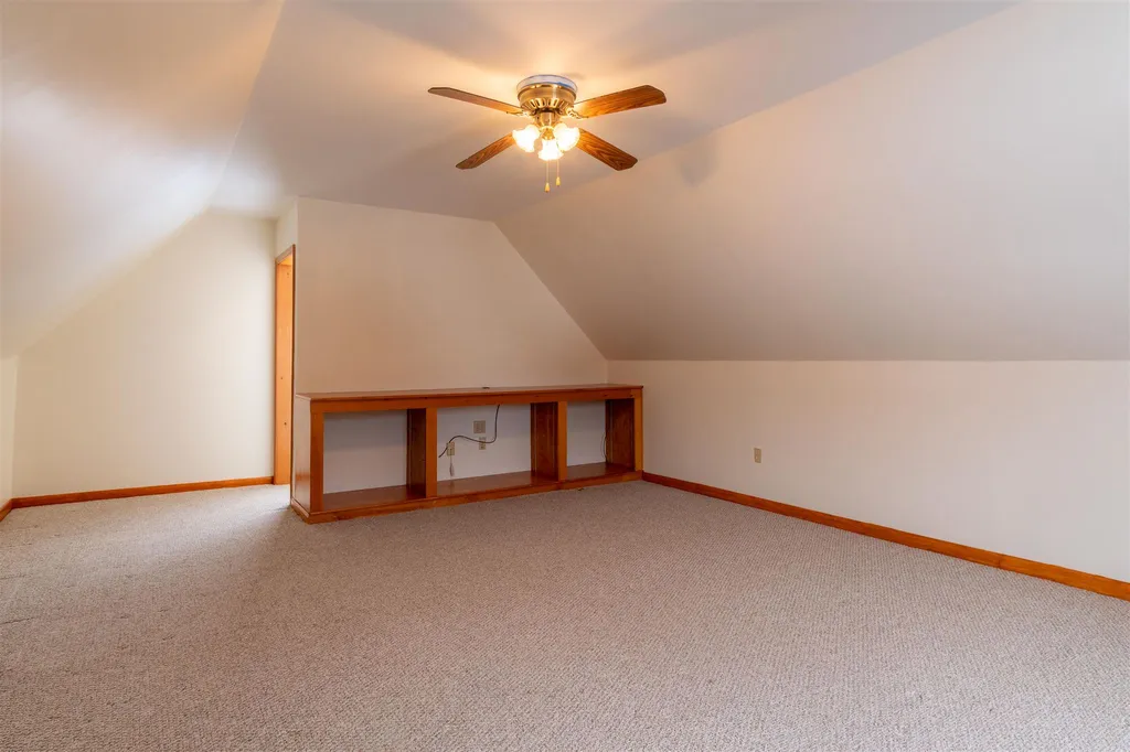 25 Madison Avenue Kingston NH 03848