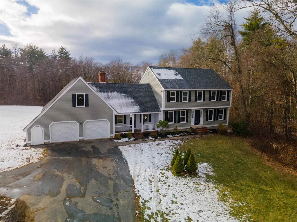25 Madison Avenue Kingston NH 03848