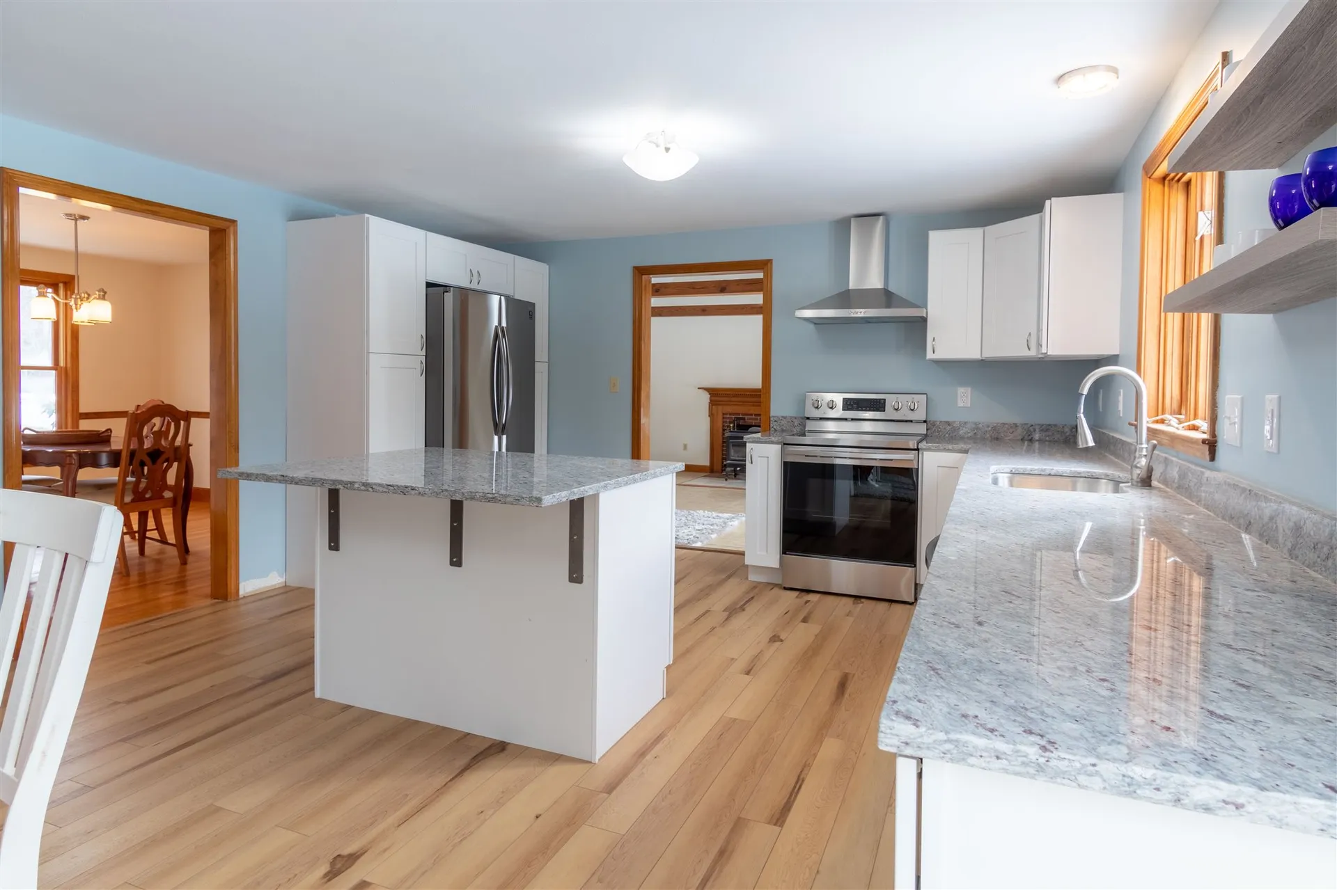 25 Madison Avenue Kingston NH 03848