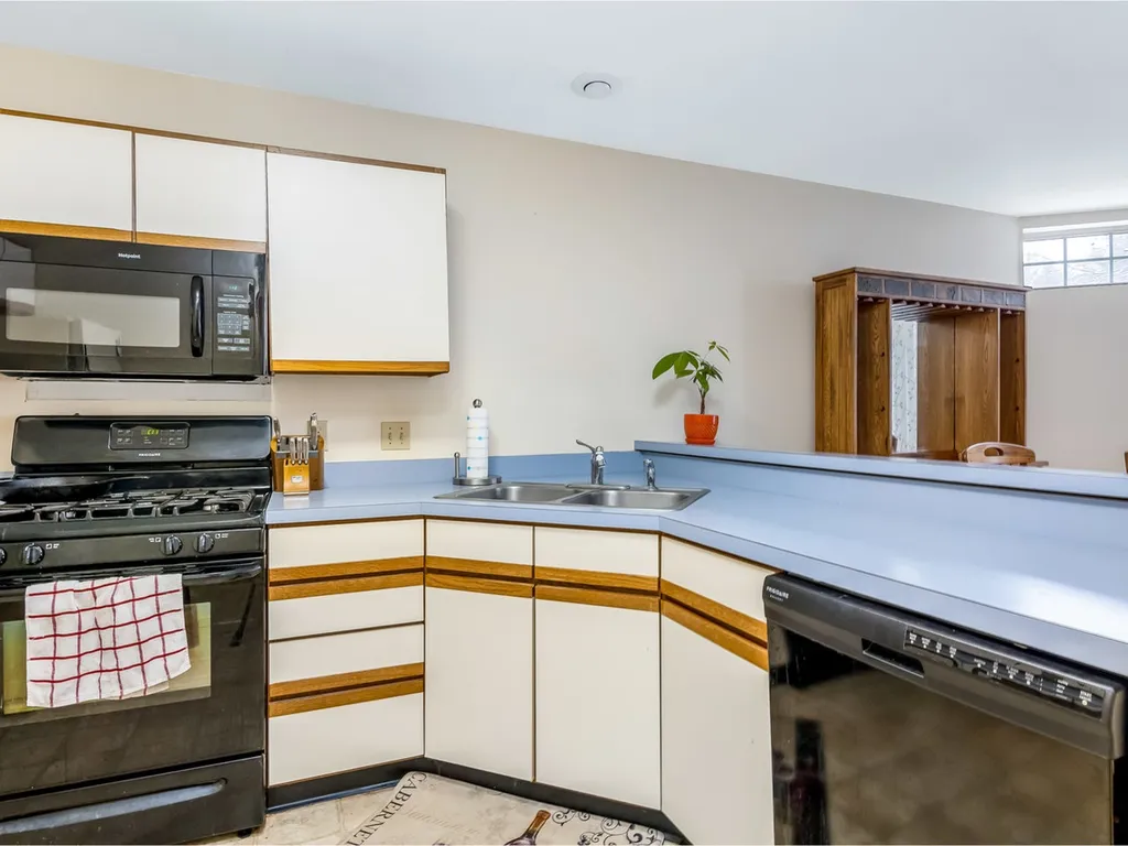 56 Winding Brook Drive South Burlington VT 05403-6751