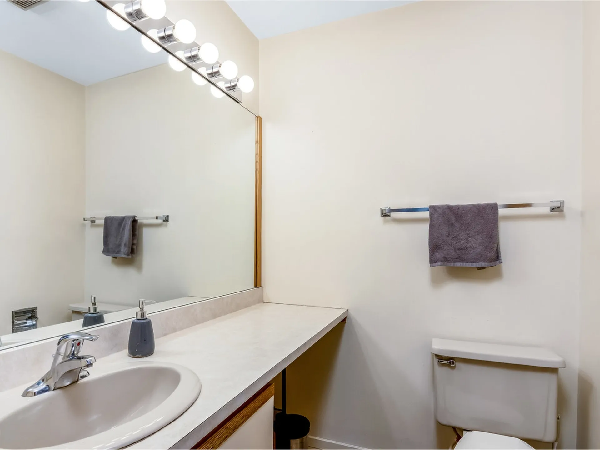 56 Winding Brook Drive South Burlington VT 05403-6751