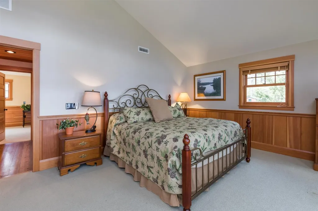 44 Marden Point Road Holderness NH 03245