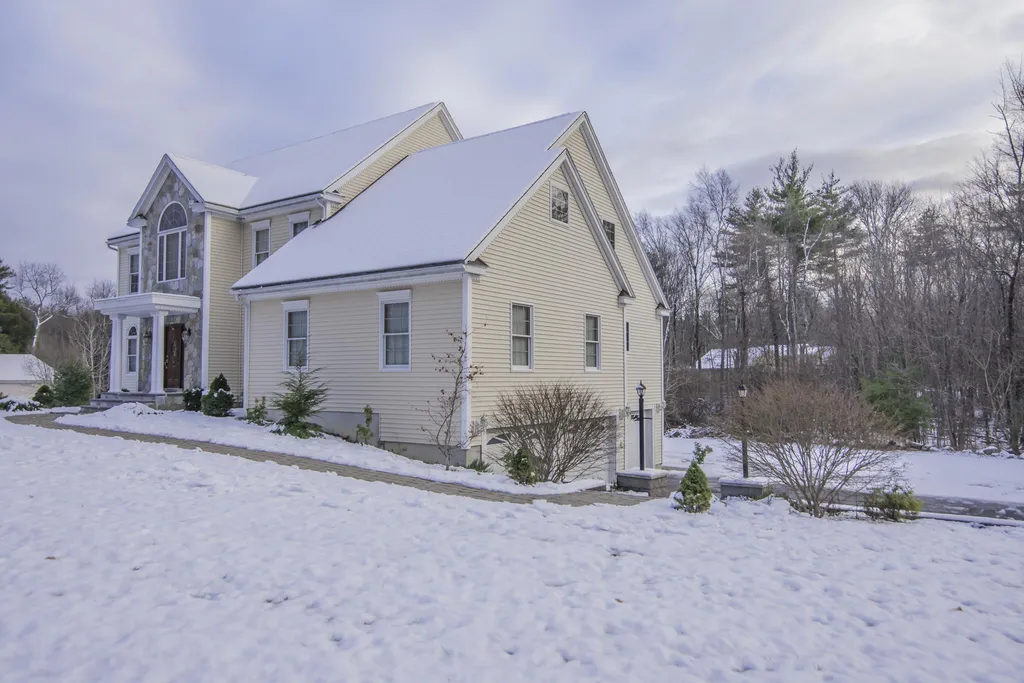 5 Orchid Springs Drive Atkinson NH 03811