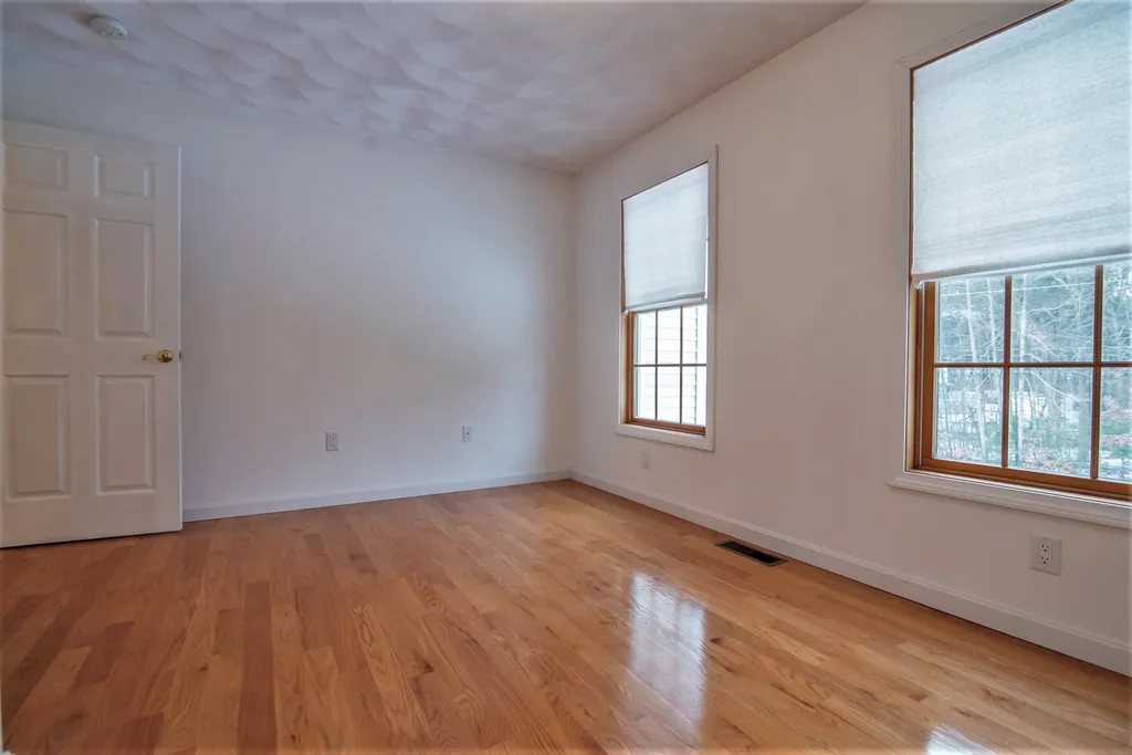 5 Orchid Springs Drive Atkinson NH 03811