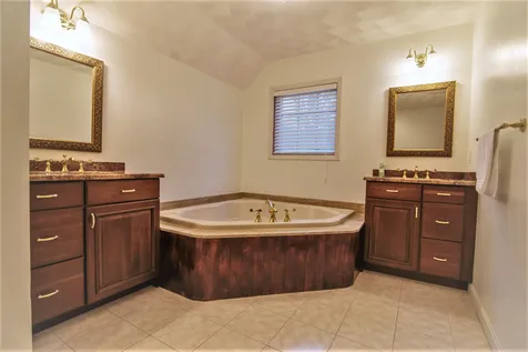 5 Orchid Springs Drive Atkinson NH 03811
