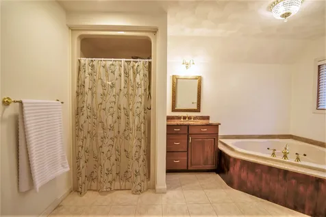 5 Orchid Springs Drive Atkinson NH 03811