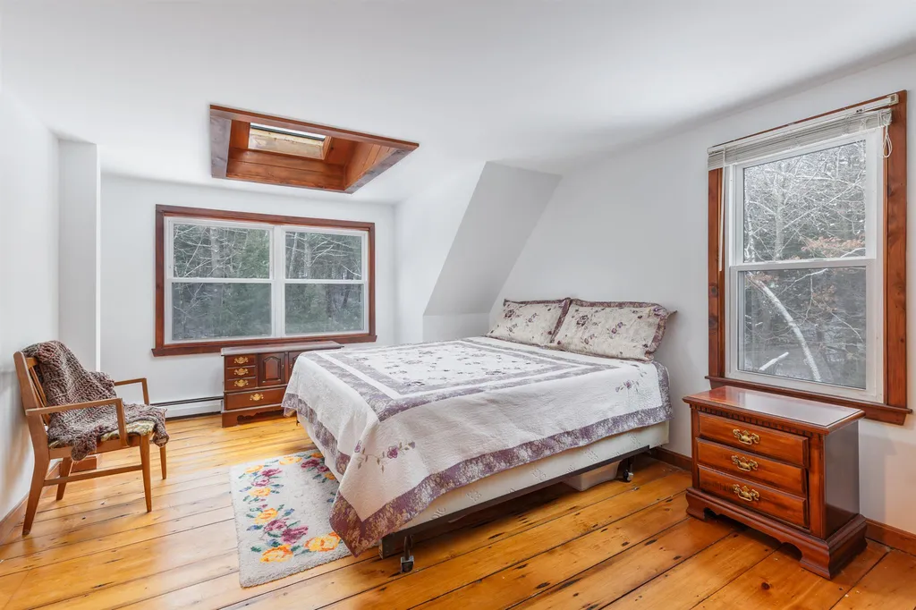 45 Odell Road Sandown NH 03873