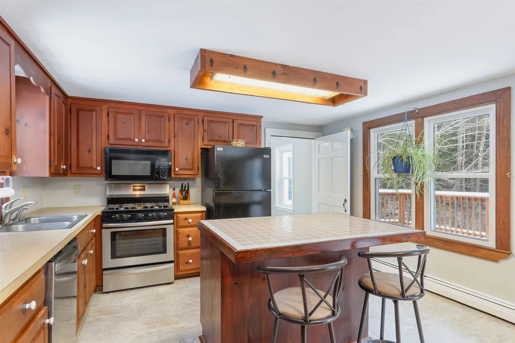 45 Odell Road Sandown NH 03873