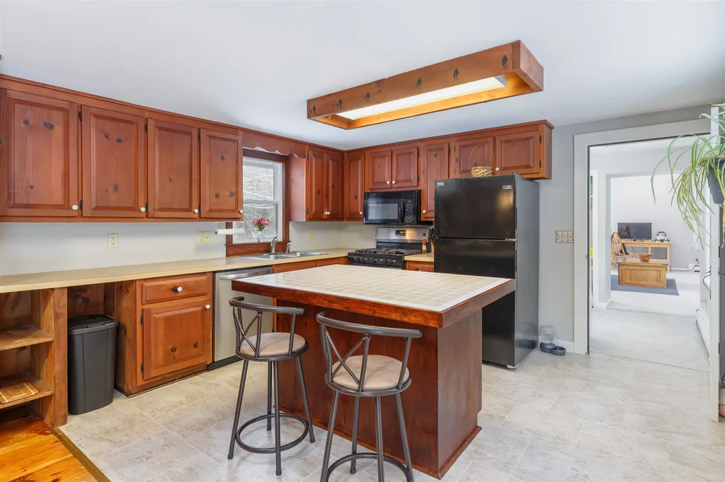 45 Odell Road Sandown NH 03873