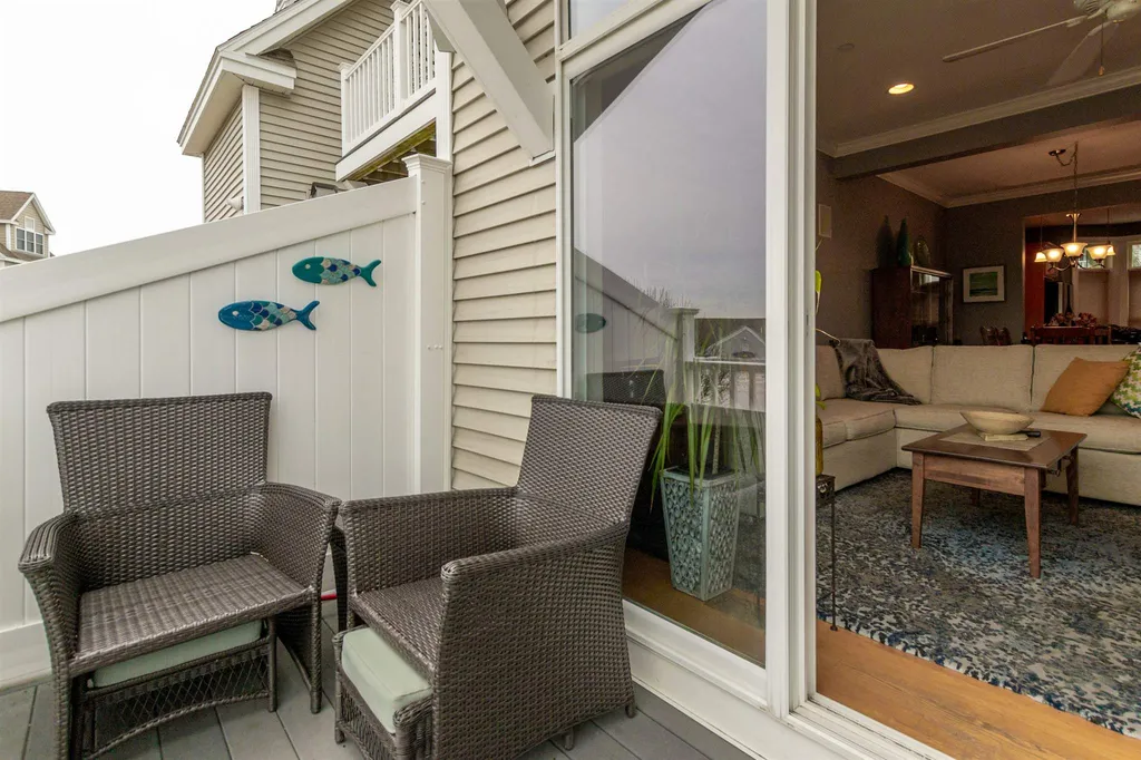 24 Harbor Road Hampton NH 03842